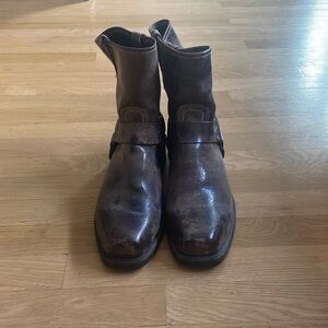Men’s Frye boots